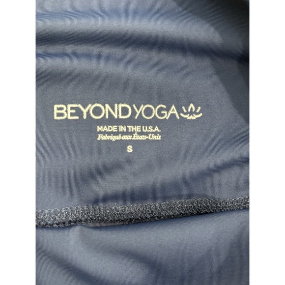 Beyond Yoga Viper High Waisted Midi Legging Size S Navy Blue Snake Print Workout - Picture 7 of 11